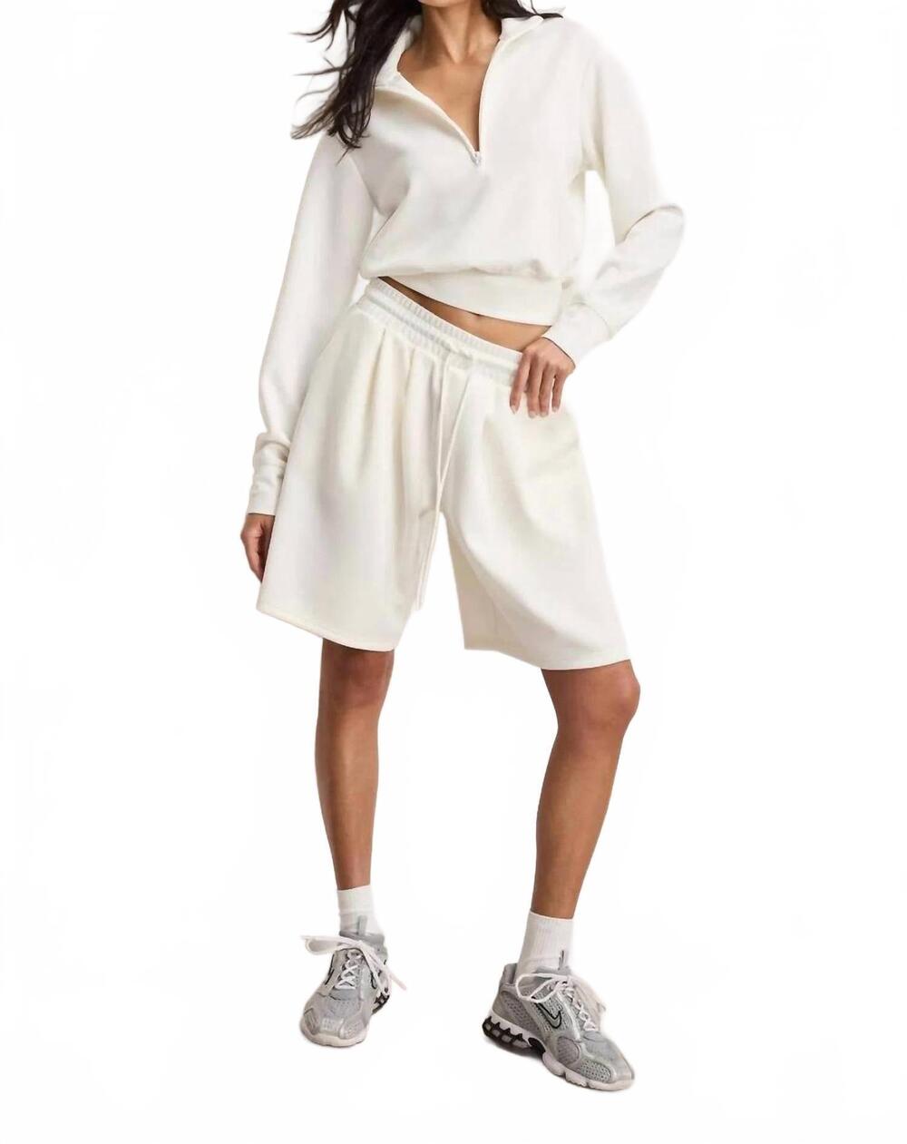 NEW GOOD AMERICAN women's air soft scuba shorts in white